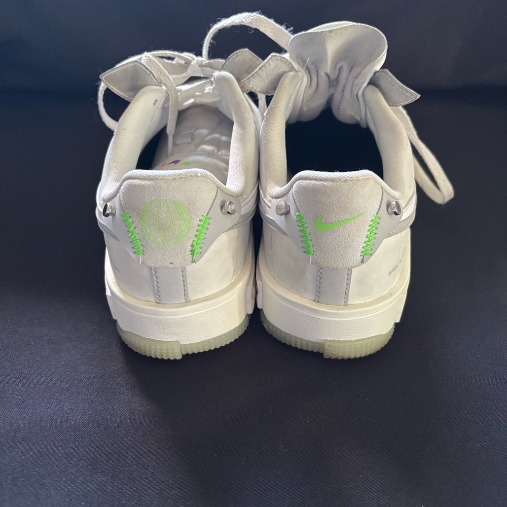 Nike Air Force 1 size 8.5 Women’s - Picture 3 of 10